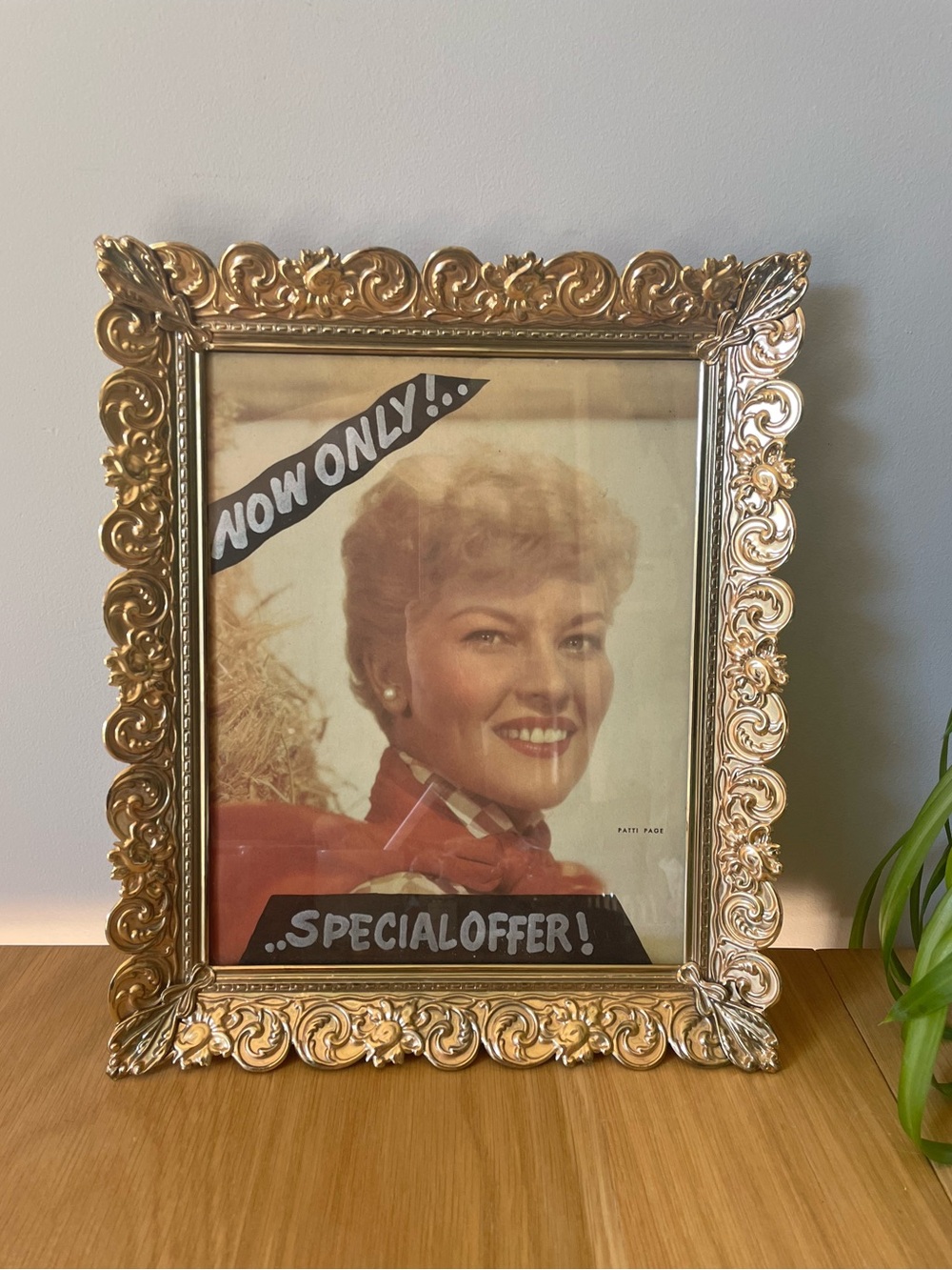 Vintage Ornate Gold-Tone Picture Frame Vanity Tray Hollywood Regency 8 x 10